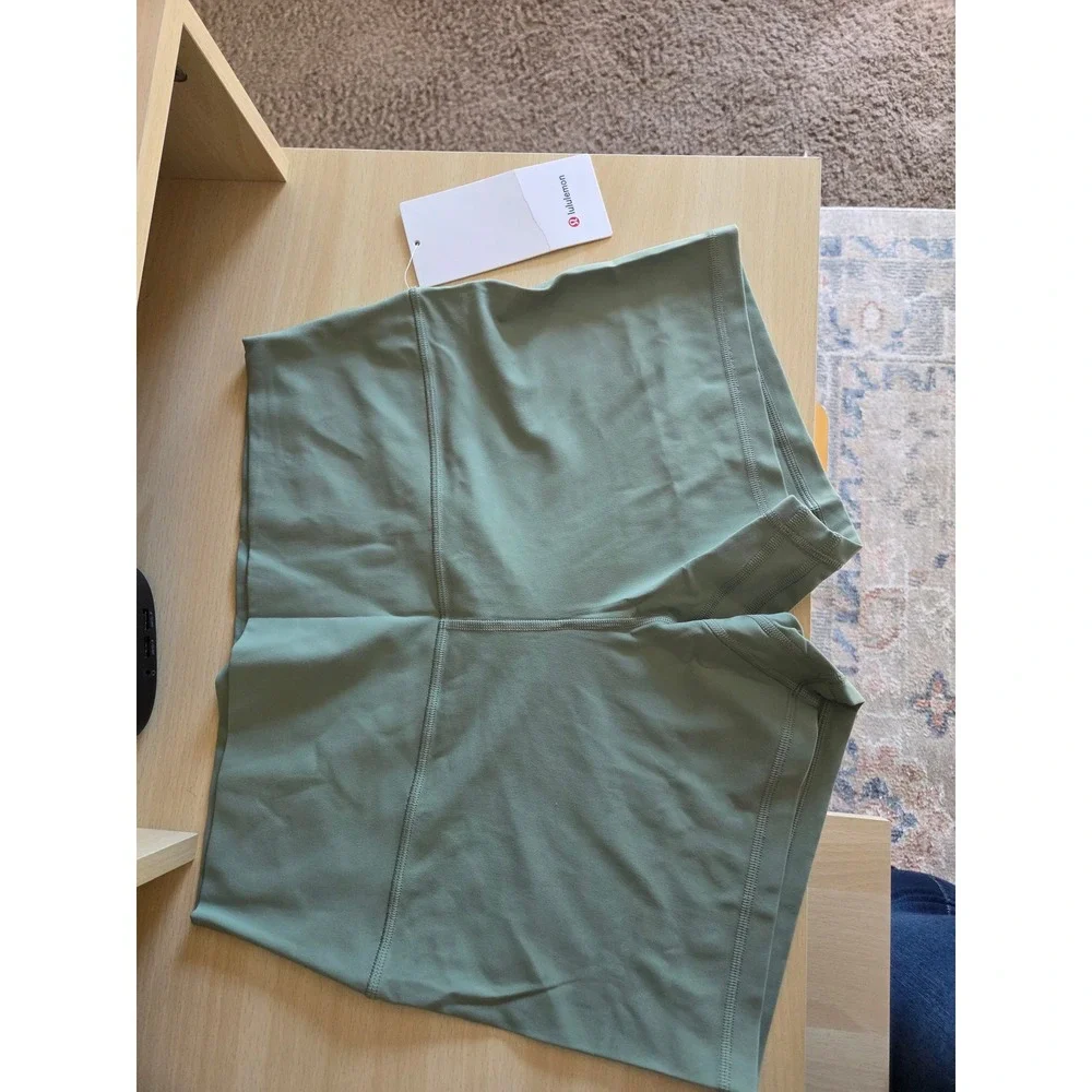Lululemon Align High-Rise Short 4